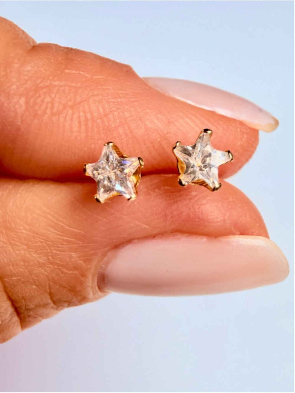 14K Solid Yellow Gold Cubic Zirconia CZ Solitaire Star Stud Earrings